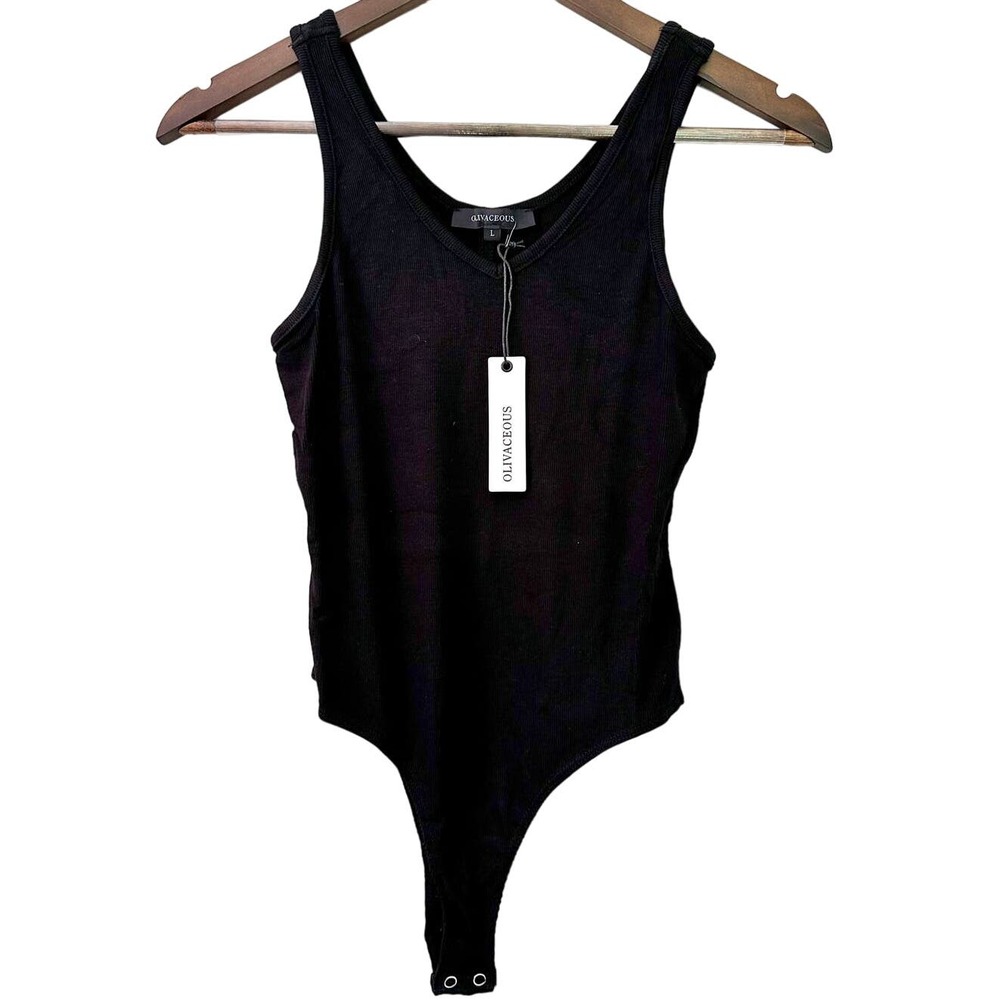 OLIVACEOUS Ribbed V-Neck Bodysuit Black Sz L NWT